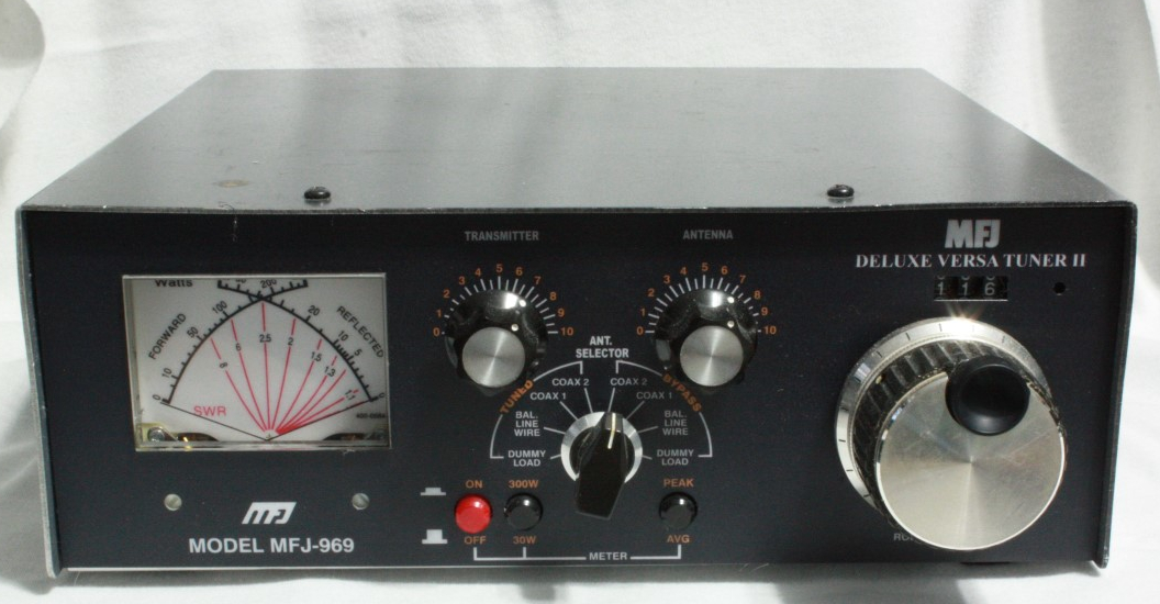 MFJ MFJ-969 ANTENNA TUNER